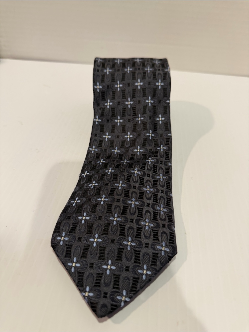 Ermenegildo Zegna Men's Tie 100% Silk Gray Black Floral Jacquard